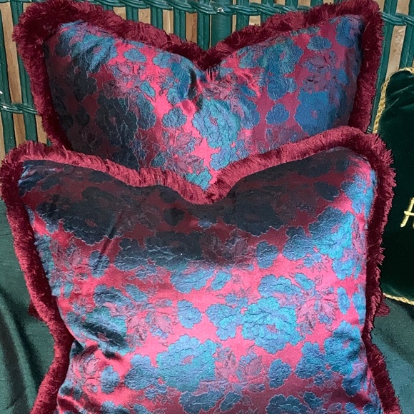 Ralph Lauren decorative silk pillows - Picture 9 of 11